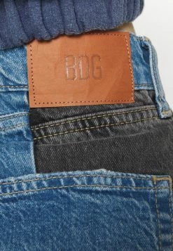 BDG Urban Outfitters SPLICED PAX - Denim Shorts - Blue -BDG Urban Outfitters shop 0220efb1d31e457b9884f4ef7fe0dc6b