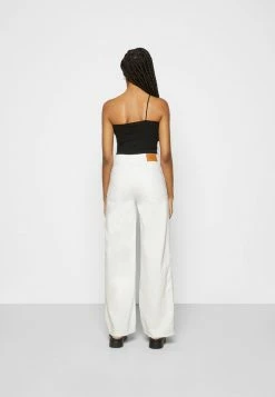 BDG Urban Outfitters RIP PUDDLE - Relaxed Fit Jeans - White 5 BDG Urban Outfitters RIP PUDDLE - Relaxed Fit Jeans - White -BDG Urban Outfitters shop 0655fbcc11e44da39f24742e7f876469