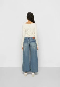 BDG Urban Outfitters PUDDLE JEAN - Relaxed Fit Jeans - Bleach -BDG Urban Outfitters shop 0baaed41354d4a8a9f23e09898a8194d