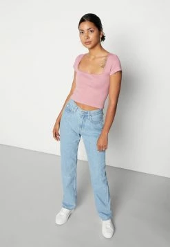BDG Urban Outfitters SEAMLESS SQUARE NECK CAP SLEEVE TEE - Basic T-shirt - Orchid -BDG Urban Outfitters shop 0d4f51f1da2f4e4d91f1e00b99c01e37