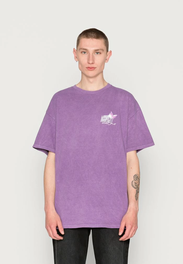 MIDNIGHT REALM TEE UNISEX - Print T-shirt - purple BDG Urban Outfitters MIDNIGHT REALM TEE UNISEX - Print T-shirt - Purple -BDG Urban Outfitters shop 0e45c5945441460e88c5f46b40c13b79