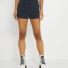 BDG Urban Outfitters HOT PANT - Shorts - Navy -BDG Urban Outfitters shop 11a9da22512f42719282730f3151c9bf