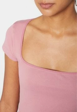 BDG Urban Outfitters SEAMLESS SQUARE NECK CAP SLEEVE TEE - Basic T-shirt - Orchid -BDG Urban Outfitters shop 134c8ba2f4b34ddb8b696accd2bbcfcb