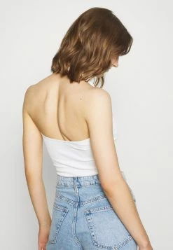 BDG Urban Outfitters JACKIE HALTER - Top - White -BDG Urban Outfitters shop 1a87b0720cc648aeace909ccad477de4