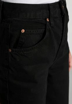 BDG Urban Outfitters MODERN BOYFRIEND JEAN - Straight Leg Jeans - Black -BDG Urban Outfitters shop 1bd8e58e795c42c681cc4245f18c34c0