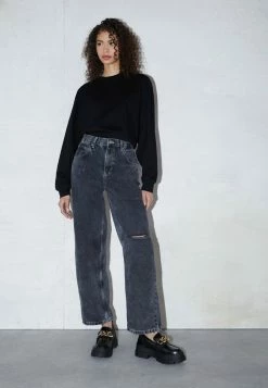 BDG Urban Outfitters WASHED RIPPED BOYFRIEND - Relaxed Fit Jeans - Washed Black