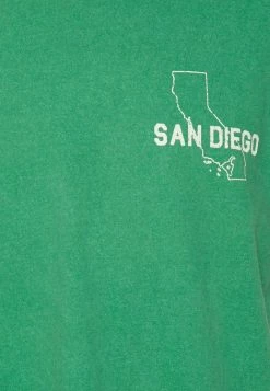 BDG Urban Outfitters CALIFORNIA MAP TEE UNISEX - Print T-shirt - Green 6 BDG Urban Outfitters CALIFORNIA MAP TEE UNISEX - Print T-shirt - Green -BDG Urban Outfitters shop 23367460b91e41fe8a2a631b5f72c3db