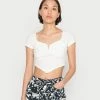 BDG Urban Outfitters CAP SLEEVE HANKY WITH NECK RUCHING - Basic T-shirt - White -BDG Urban Outfitters shop 2b97c89dd87e4016b2ab7d4163cee9cb