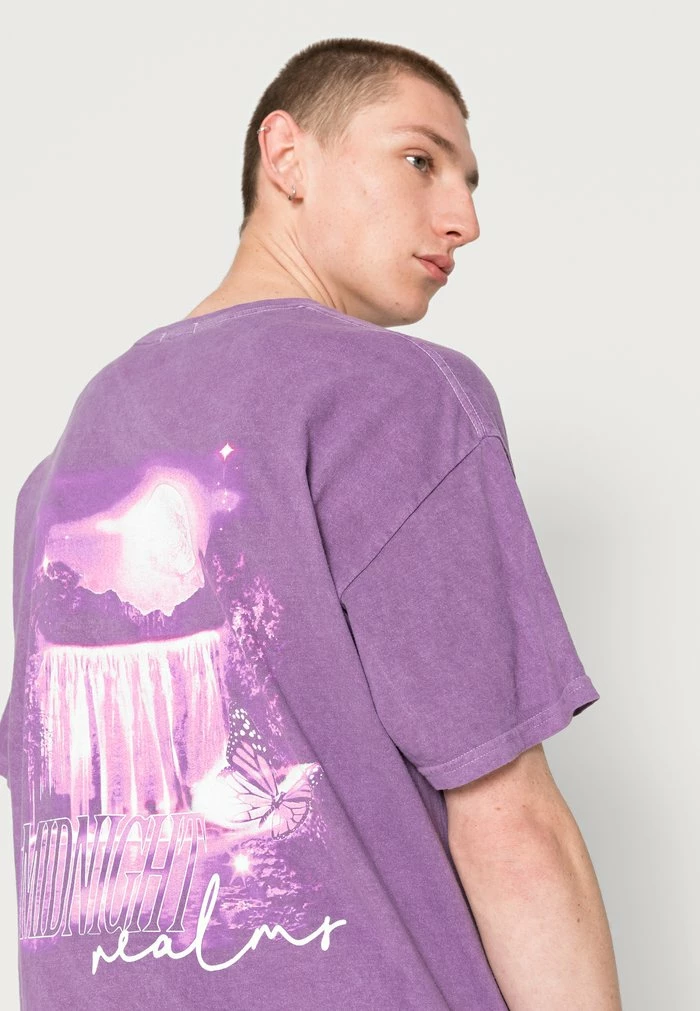 MIDNIGHT REALM TEE UNISEX - Print T-shirt - purple BDG Urban Outfitters MIDNIGHT REALM TEE UNISEX - Print T-shirt - Purple -BDG Urban Outfitters shop 3189f319a9a74c51b01a33ab117e275c