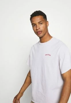 BDG Urban Outfitters TEE UNISEX - Basic T-shirt - Offwhite -BDG Urban Outfitters shop 31aa470efe1d431689f0ae80bec9a483