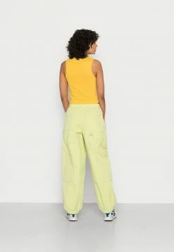 BDG Urban Outfitters BAGGY PANT - Trousers - Lime -BDG Urban Outfitters shop 380abbd9b86b4c19883c74eee6d09001