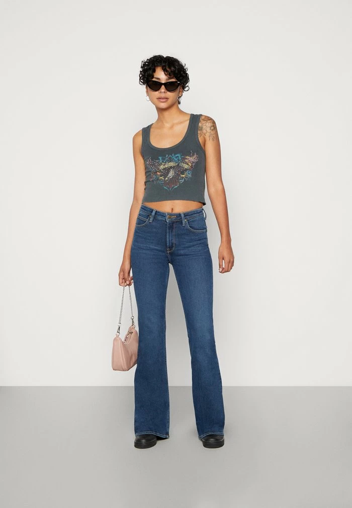 BORN FREE - Top - black BDG Urban Outfitters BORN FREE - Top - Black -BDG Urban Outfitters shop 39a85935e95e4735bb44121d902c3479