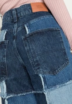 BDG Urban Outfitters LOW RISE PATCHWORK - Relaxed Fit Jeans - 90s Blue -BDG Urban Outfitters shop 3d40f0b86f944893b9224d8a4b704320