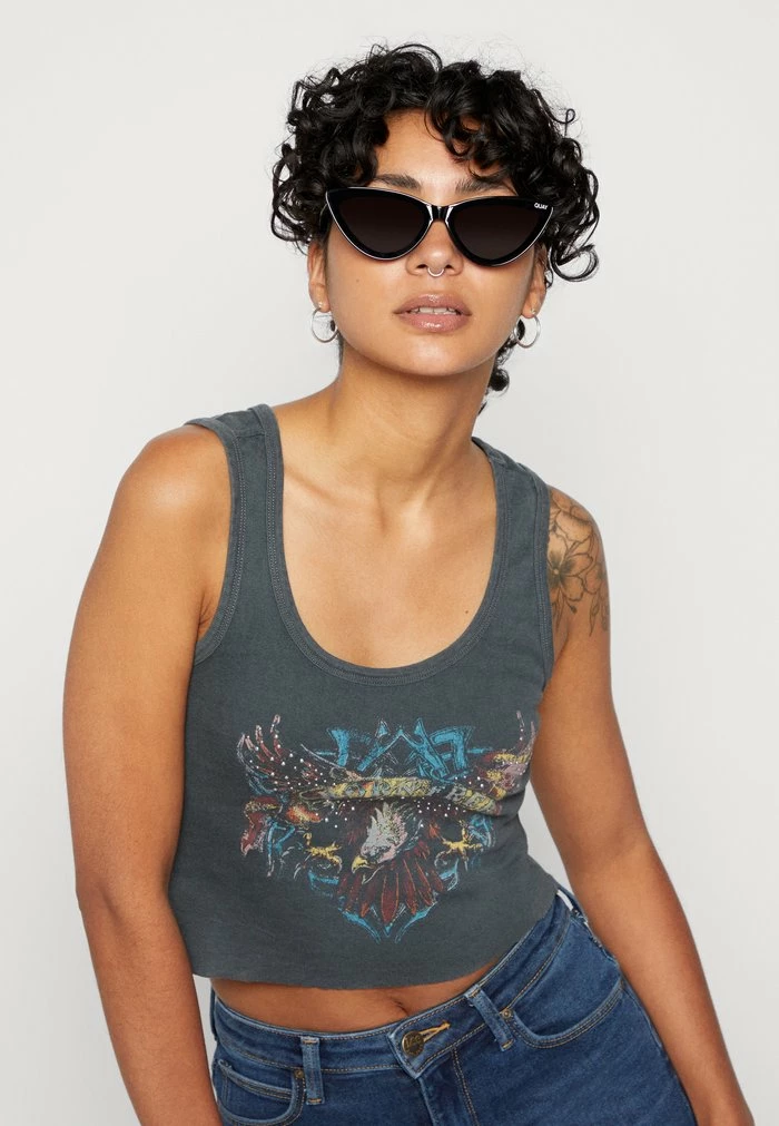 BORN FREE - Top - black BDG Urban Outfitters BORN FREE - Top - Black -BDG Urban Outfitters shop 3d9d739b8eae43c895e0d0e733a6b2ac