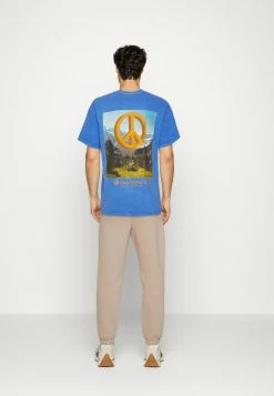 BDG Urban Outfitters PHOTGRPAHIC PEACE TEE UNISEX - Print T-shirt - Blue