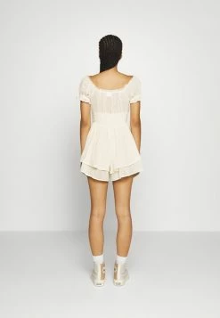 BDG Urban Outfitters PRAIRIE - Jumpsuit - Ecru -BDG Urban Outfitters shop 4e6121e3b0864a7084b40af43a183900