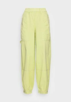 BDG Urban Outfitters BAGGY PANT - Trousers - Lime -BDG Urban Outfitters shop 4efb0d3ceb5a41b38383856f0d3927f9