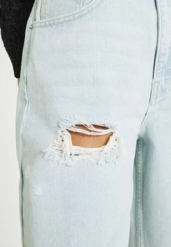 BDG Urban Outfitters MODERN BOYFRIEND RIP - Relaxed Fit Jeans - High Bleach -BDG Urban Outfitters shop 4ffddcd6c8014b3089b830cd91fb715d