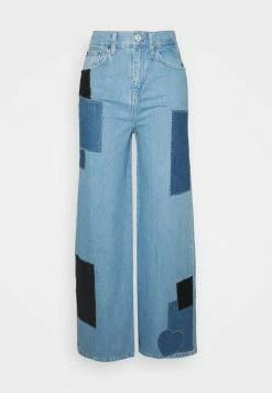 BDG Urban Outfitters PRETTY PATCH PUDDLE - Relaxed Fit Jeans - Blue -BDG Urban Outfitters shop 52250481367542aa9a849e6160e08f83