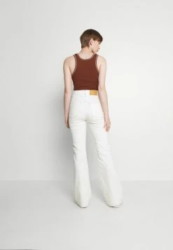 BDG Urban Outfitters FLARE - Flared Jeans - White -BDG Urban Outfitters shop 545f2890124e4185aff1820a7d650609