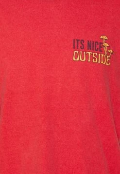 BDG Urban Outfitters MUSHROOM OUTSIDE TEE UNISEX - Print T-shirt - Washed Red -BDG Urban Outfitters shop 55e0a4dae1bb42c4af49c4adc7621cae