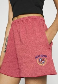 BDG Urban Outfitters CREST EMBROIDERED LOGO - Shorts - Red -BDG Urban Outfitters shop 6092ace6781345eca81663ce9aa8b564