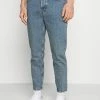 BDG Urban Outfitters DAD - Jeans Tapered Fit - Light Wash 2 BDG Urban Outfitters DAD - Jeans Tapered Fit - Light Wash -BDG Urban Outfitters shop 62a123ee90704904b285873dd256a5fd