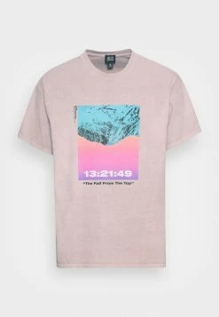 BDG Urban Outfitters MOUNTAINS TEE - Print T-shirt - Lilac -BDG Urban Outfitters shop 6b01eaa8030543269d419f2cacae810c