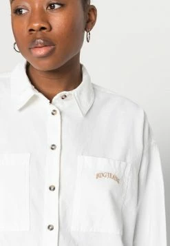 BDG Urban Outfitters CROP SHIRT - Blouse - White 6 BDG Urban Outfitters CROP SHIRT - Blouse - White -BDG Urban Outfitters shop 760988c6b5bb46eda14fc4d1ad624700
