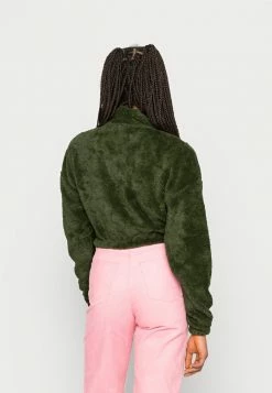 BDG Urban Outfitters HALF ZIP CROP - Fleece Jumper - Wood Green 4 BDG Urban Outfitters HALF ZIP CROP - Fleece Jumper - Wood Green -BDG Urban Outfitters shop 77ac3f2e24014f3ca3d8b4d50200fe0e