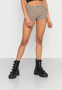 BDG Urban Outfitters POPLIN - Shorts - Khaki