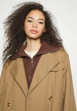 BDG Urban Outfitters HALFZIP CROP JUMPER - Jumper - Brown -BDG Urban Outfitters shop 7dba3edbc73743b7a63936cb3cc4bedb