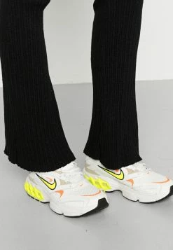 BDG Urban Outfitters ROSIE FLARE - Trousers - Black -BDG Urban Outfitters shop 7e1ba8996f0d490a893c09e0aabb1d08