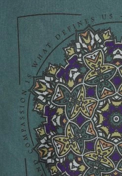 BDG Urban Outfitters MANDALA TEE UNISEX - Print T-shirt - Green -BDG Urban Outfitters shop 7f51c63f976d4a89909cc268785a9e9f