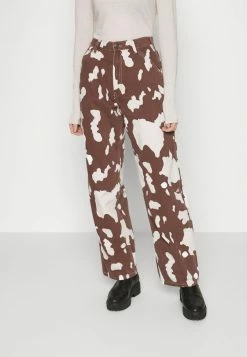 BDG Urban Outfitters COW JUNO PANT - Straight Leg Jeans - Brown/white