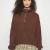 BDG Urban Outfitters HALFZIP CROP JUMPER - Jumper - Brown -BDG Urban Outfitters shop 82d11fe936f1480eaec4cfe878fbbaab