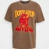 BDG Urban Outfitters DON’T STOP LOVING TEE UNISEX - Print T-shirt - Chocolate -BDG Urban Outfitters shop 836a3ea35d4f489785205b4583116eaf