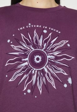 BDG Urban Outfitters FUTURE CELESTIAL TEE - Print T-shirt - Grape -BDG Urban Outfitters shop 85ca9731640f45fa954c21e3ea7c9874