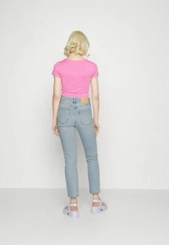 BDG Urban Outfitters Straight Leg Jeans - Off White -BDG Urban Outfitters shop 8d4b0344a5c543a8b31e188e20c44334