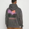 BDG Urban Outfitters EXPLORATION HOODIE - Hoodie - Black 2 BDG Urban Outfitters EXPLORATION HOODIE - Hoodie - Black -BDG Urban Outfitters shop 8e90abb76dae42f0b8e62dd2693ab2f3