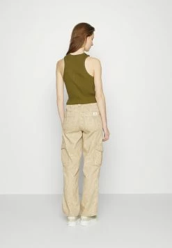 BDG Urban Outfitters HIGH TANK - Top - Olive -BDG Urban Outfitters shop 94e44c0eebc94af387a8800615bb9bf2