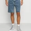 BDG Urban Outfitters DAD - Denim Shorts - Light Wash -BDG Urban Outfitters shop 9bf617a4a3ad453588eca6f6e2b5e143