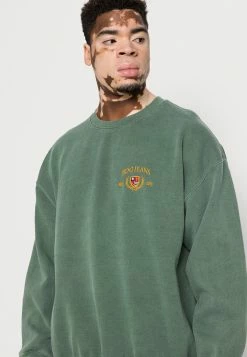 BDG Urban Outfitters CREST CREW NECK UNISEX - Sweatshirt - Green -BDG Urban Outfitters shop 9c0c852f9f934547ac4bfdec916d7227