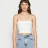 BDG Urban Outfitters HARRIET STRAIGHT NECK CAMI - Top - White -BDG Urban Outfitters shop 9c5fdf8f7e8f4de7bd59ffddf0e919e1