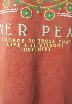 BDG Urban Outfitters PEACE LETTER TEE UNISEX - Print T-shirt - Orange -BDG Urban Outfitters shop 9c7f476a724d41c9bfac21976e9553e0