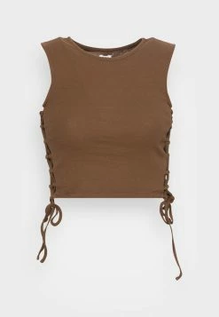 BDG Urban Outfitters LATTICE SIDE CREW NECK TANK - Top - Chcolate -BDG Urban Outfitters shop 9d9506e3e2c64e4e83f598ac5c8448a0