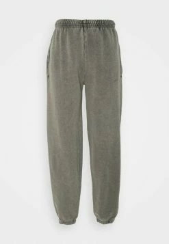 BDG Urban Outfitters OVERDYED JOGGER - Tracksuit Bottoms - Charcoal -BDG Urban Outfitters shop 9fc9826493c44221a268107320e5fb8d