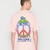 BDG Urban Outfitters PEACE BEAR TEE UNISEX - Print T-shirt - Pink -BDG Urban Outfitters shop a3c758c3a0c14130bd36cff628369c7a