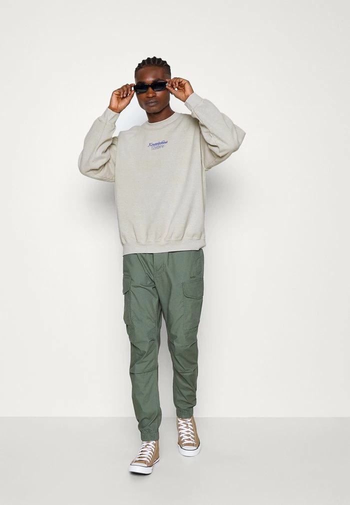 CRANE SUNSET UNISEX - Sweatshirt - ecru BDG Urban Outfitters CRANE SUNSET UNISEX - Sweatshirt - Ecru -BDG Urban Outfitters shop a5cb206575f04f349d0902aee500b78a