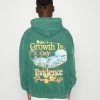 BDG Urban Outfitters EVIDENCE OF LIFE HOODIE UNISEX - Hoodie - Green -BDG Urban Outfitters shop a6a58a1465c8439ca21f5c7f1c8be274